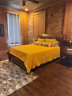 Building Photo - 1043-CG S Pine St