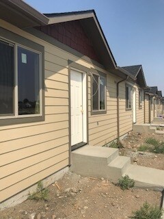 Building Photo - 13902 W Bergen Dr