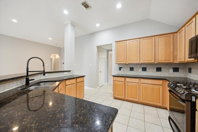 Building Photo - 1824 Chasewood Dr