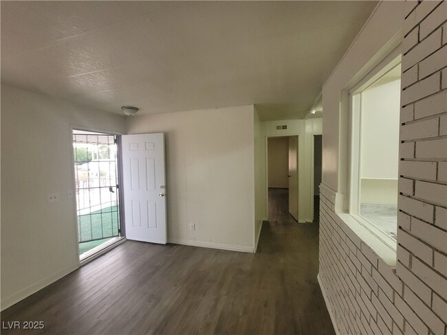 Building Photo - 367 MacFarland Ave