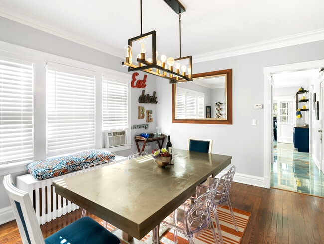 Building Photo - 1926 Wisconsin Ave