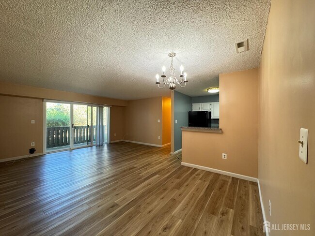 Building Photo - 2015 Aspen Dr