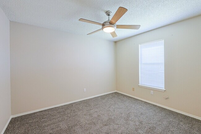Building Photo - Welcome home to this beautifully updated 3-bedroom, 2-bath home nestled on a quiet cul-de-sac in ...