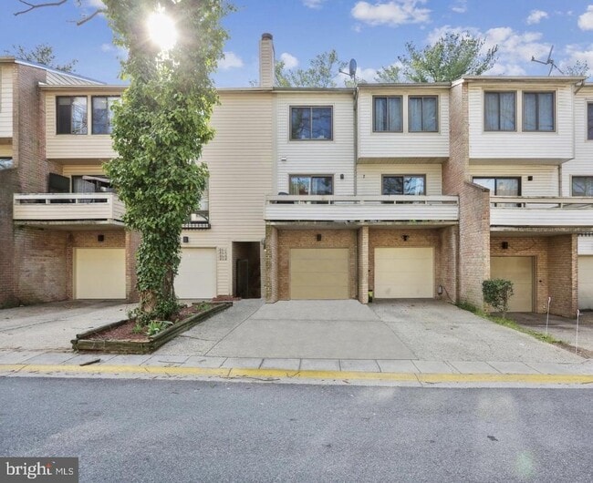 Building Photo - 18616 Pier Point Pl