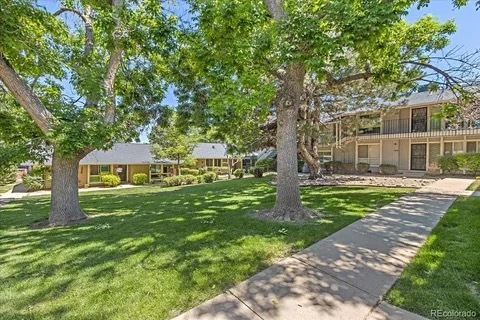 courtyard - 6495 E Happy Canyon Rd