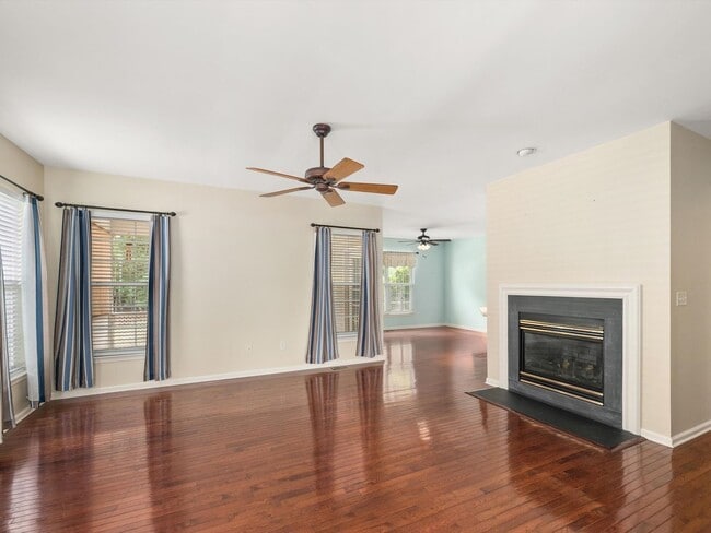 Building Photo - 9 Penhurst Ct