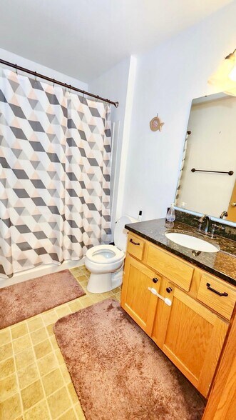 Building Photo - 625 Copernicus Way