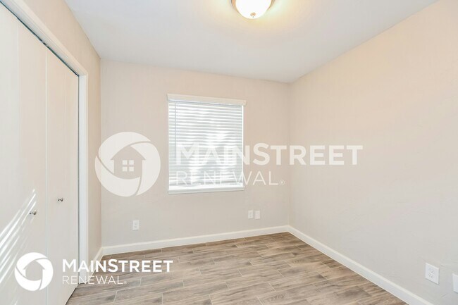 Building Photo - 926 Wateka Way