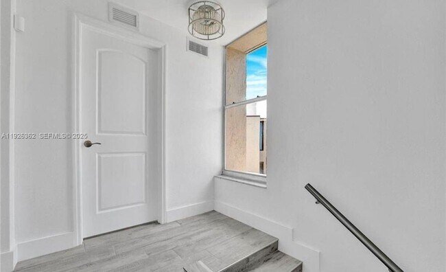 Building Photo - 20010 SW 123rd Dr