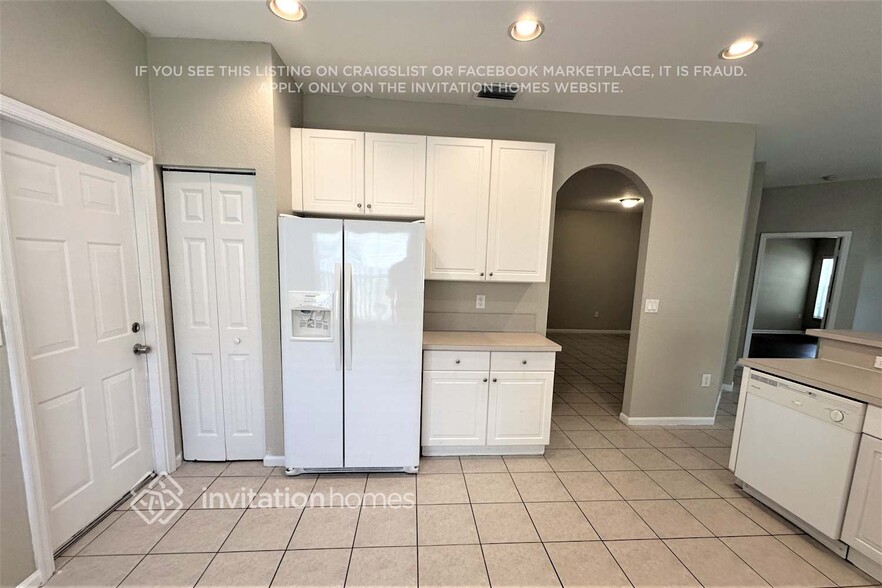 Building Photo - 2188 N 72nd Terrace