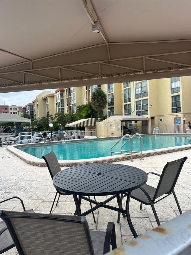 Building Photo - 200 172nd St