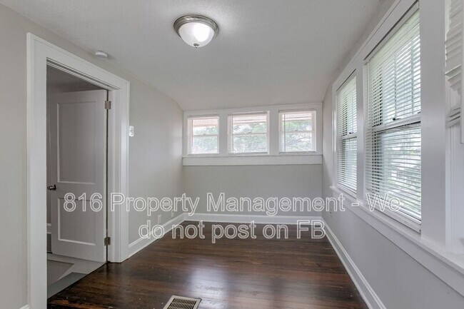 Building Photo - 2431 E 68th St