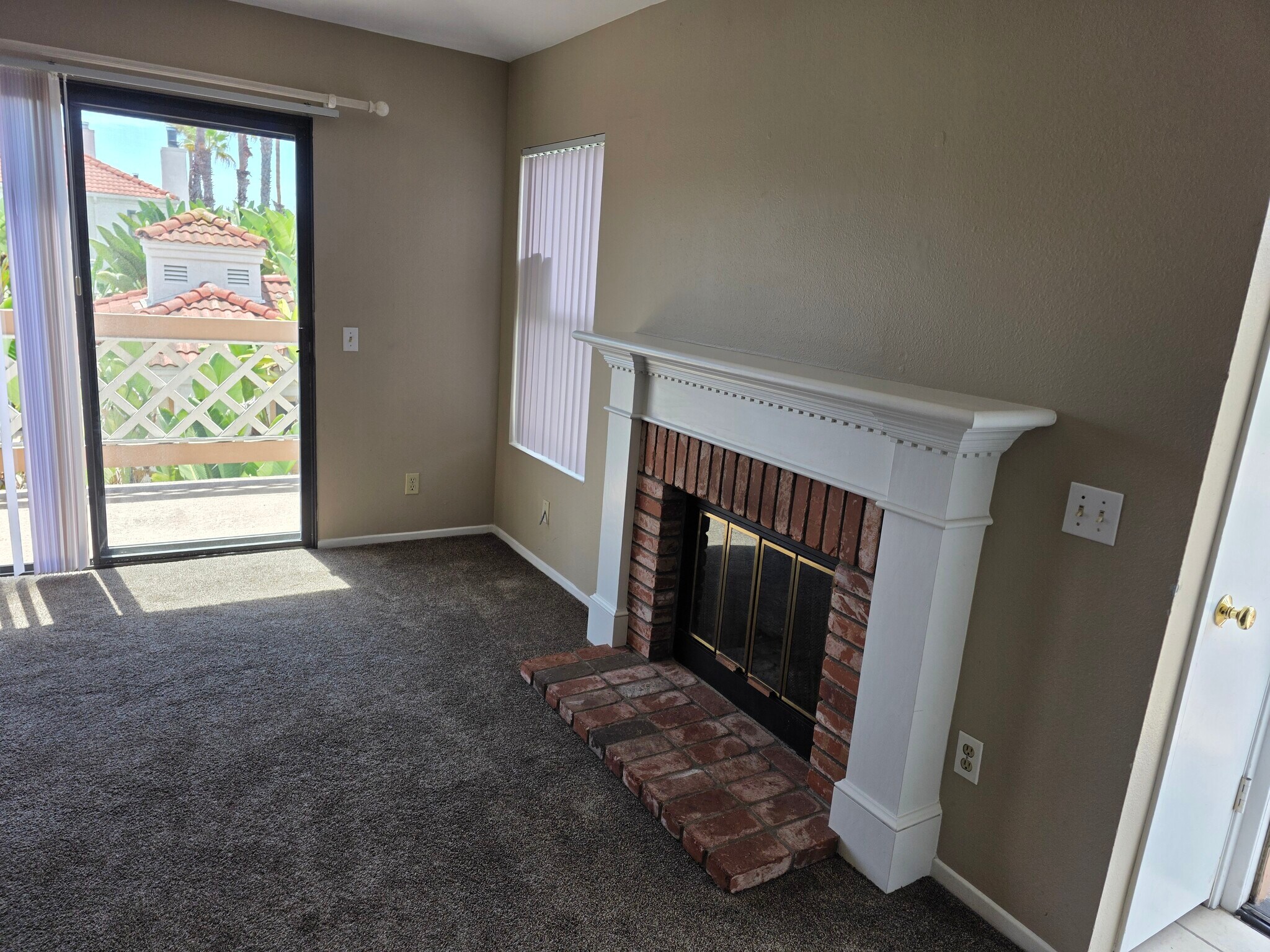 Building Photo - 9378 Twin Trails Dr