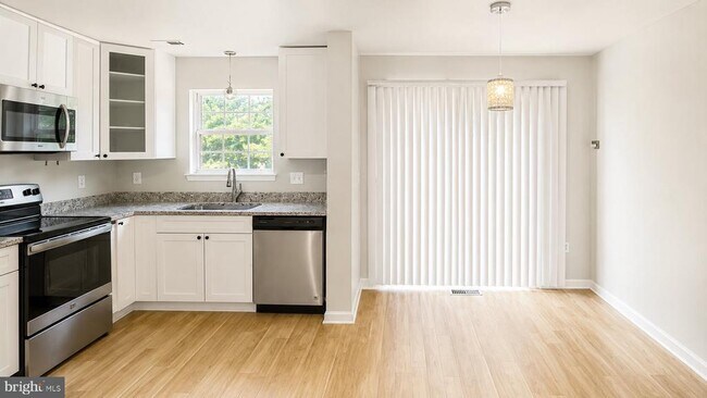 Building Photo - 4105 Farmer Pl