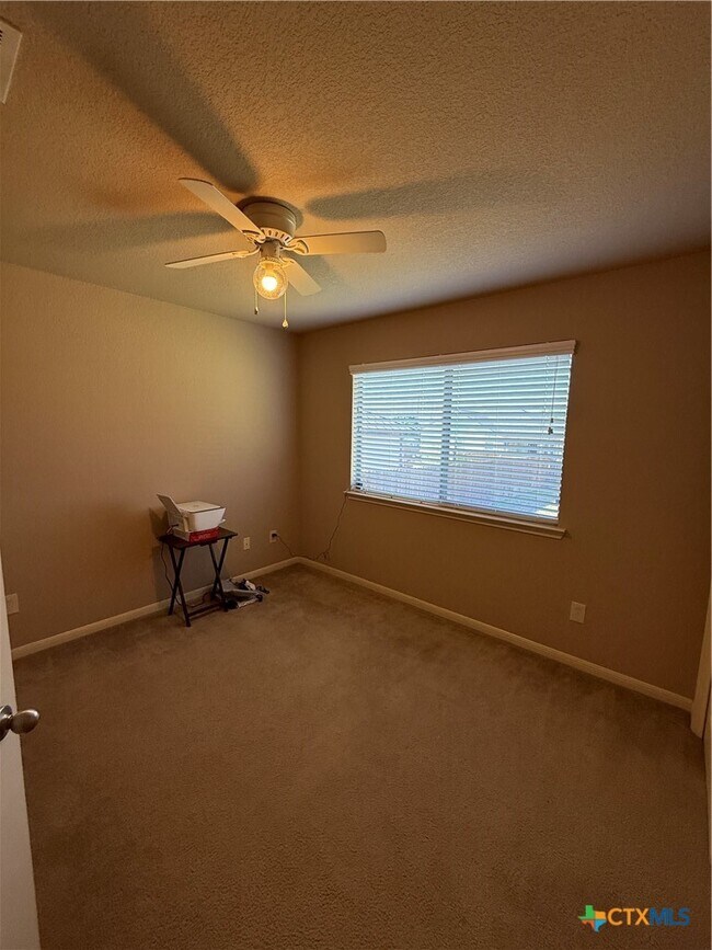 Building Photo - 1648 Sunfire Cir