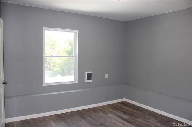 Building Photo - 3144 US-9W