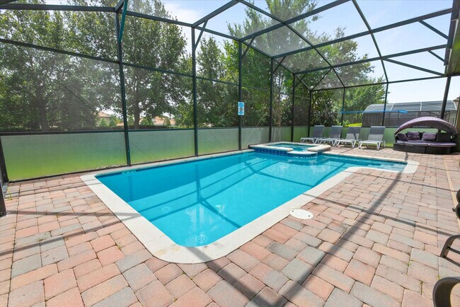 Building Photo - 1411 Rolling Fairway Dr