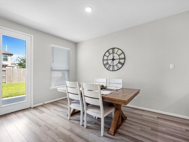 Building Photo - 1006 Camellia Hls Ln