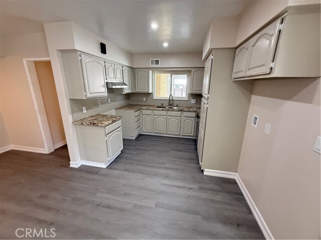Building Photo - 9115 Encina Ave