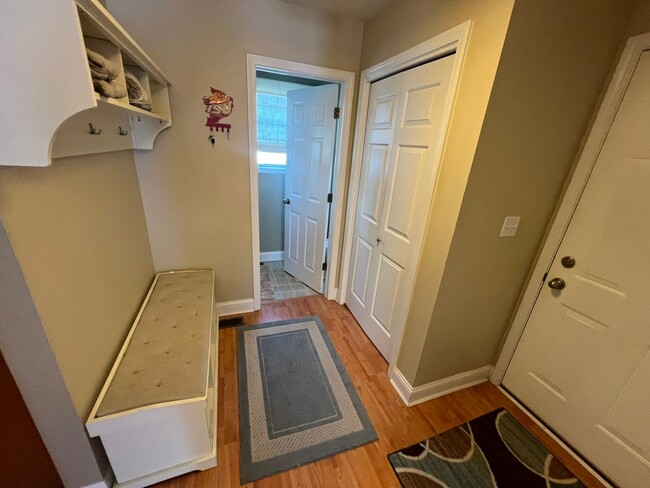 Building Photo - Great family home next door to Edwards Elementary in west Ames-4 bedroom 3 1/2 baths, 2 car garag...