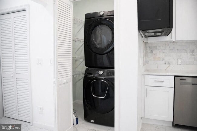 Building Photo - 1605 New Jersey Ave NW