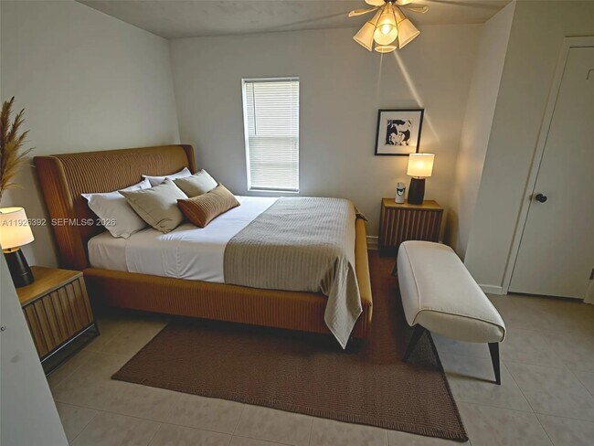 Building Photo - 815 Foster Rd