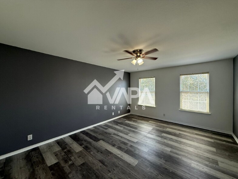 Building Photo - 5626 Red Canyon