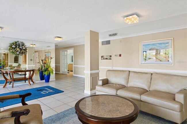 Building Photo - 4485 Gulf of Mexico Dr