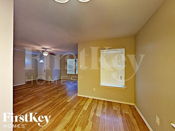 Building Photo - 809 Tuskegee St