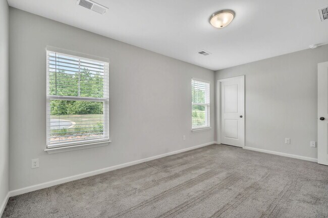 Building Photo - 351 Intrepid Ct