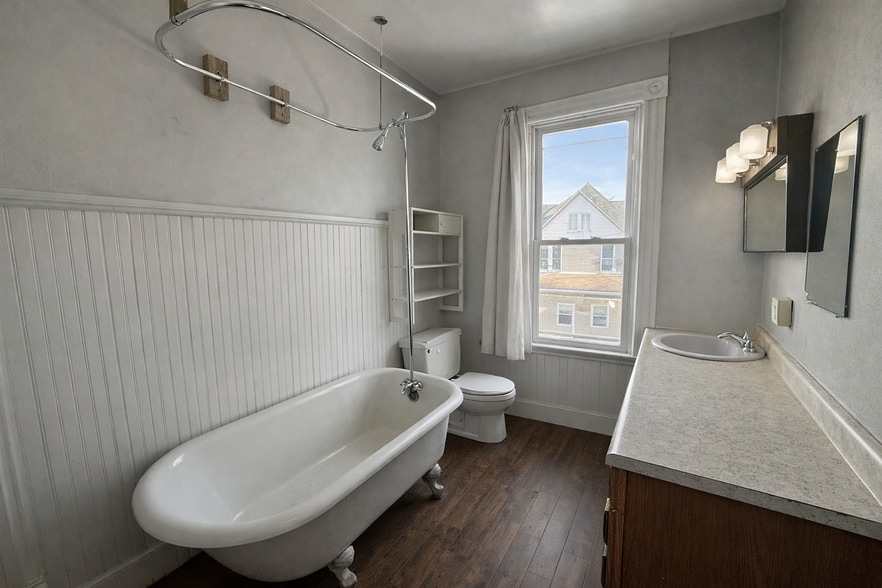 Building Photo - 312 Walker Ave