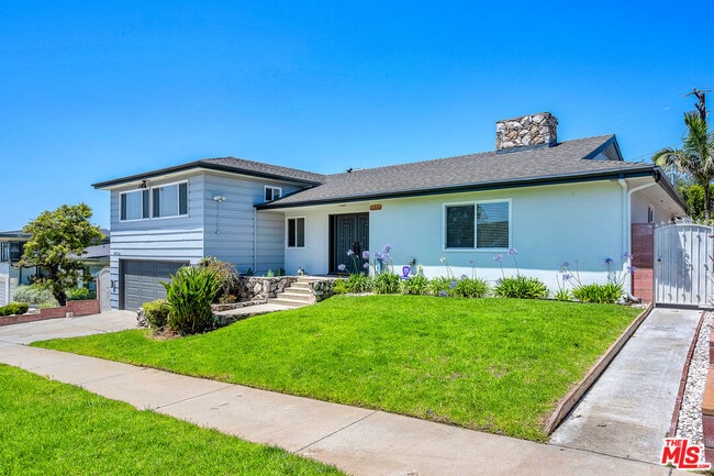 Building Photo - 5137 Reynier Ave