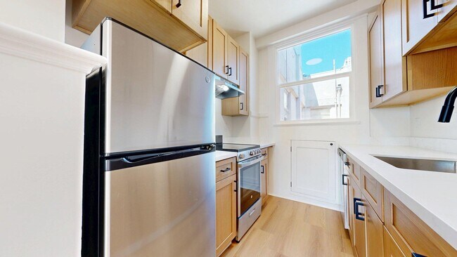 Building Photo - 1047 Bush St