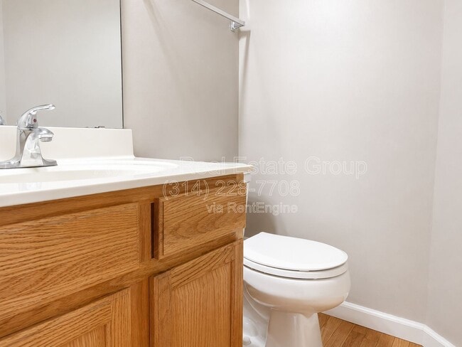 Building Photo - 555 Fortress Ct