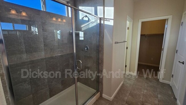 Building Photo - 7052 Diversey Dr