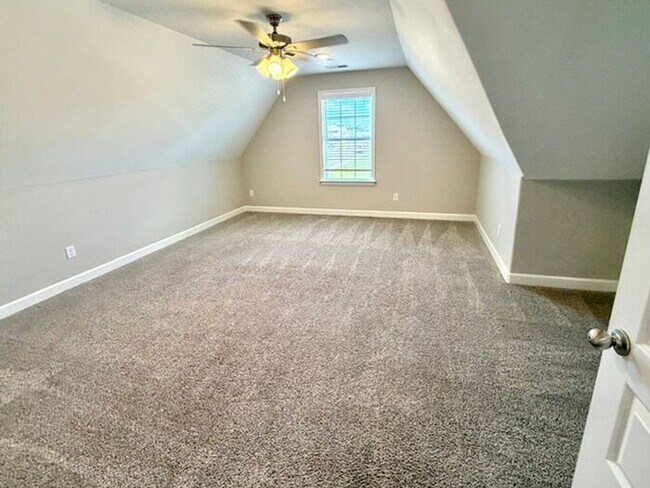 Building Photo - Now Leasing in Millington @ Winstone. 5 Bedroom 3 Bath Available Now!