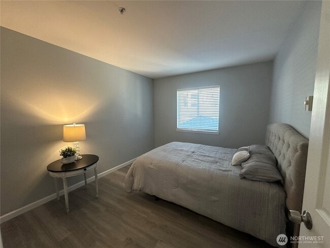 Building Photo - 33020 10th Ave SW