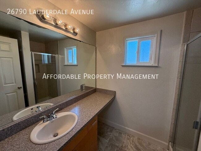 Building Photo - 26790 Lauderdale Ave