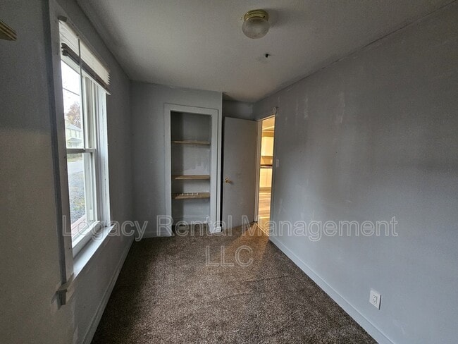 Building Photo - 2301 Old Berwick Rd