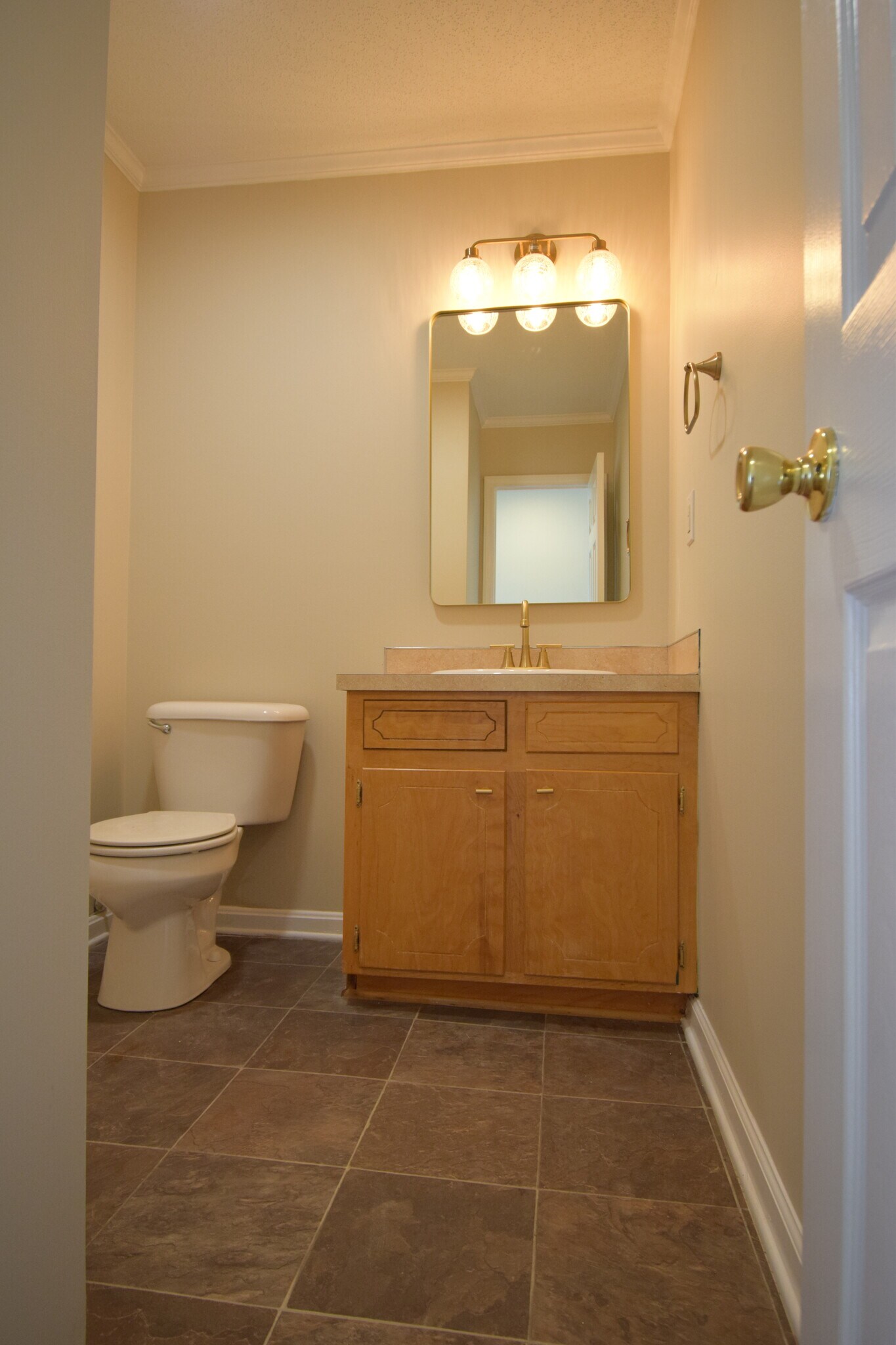 Building Photo - 2380 Vineyard Dr