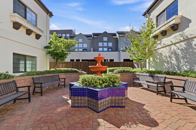 Building Photo - Availabe Now!