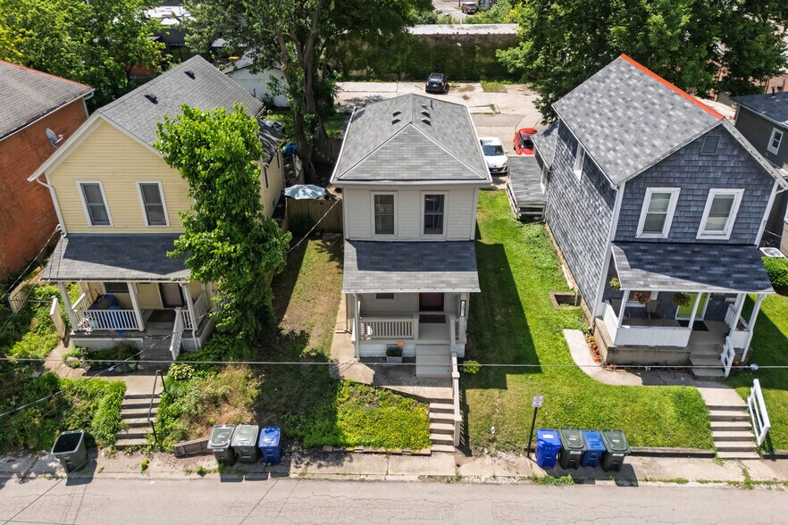 251 Detroit Ave. In the Heart of Italian Village - 251 Detroit Ave