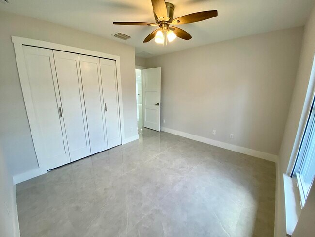 Building Photo - 5807 Raintree Trail