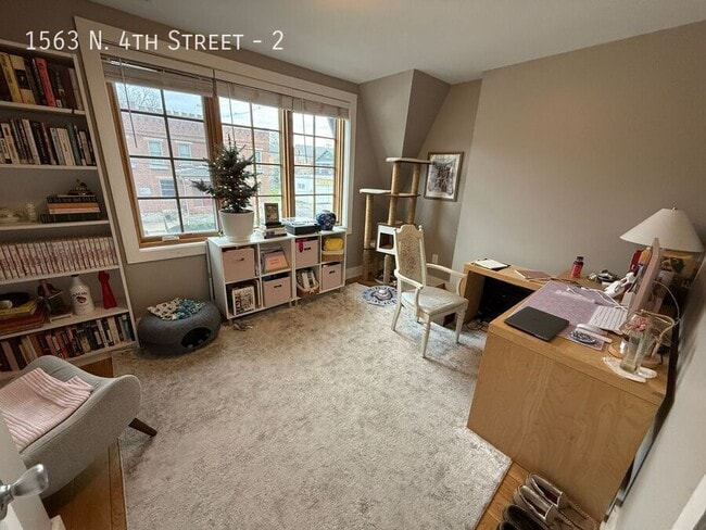 Building Photo - 1563 N 4th St