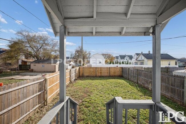 Building Photo - 1012 Idaho St