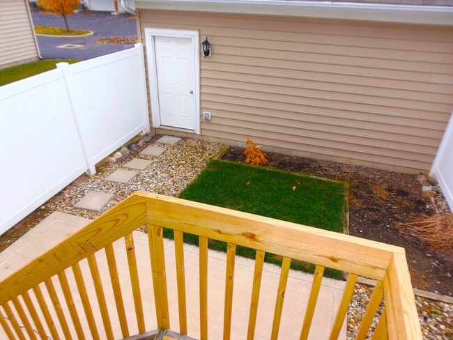 Building Photo - Two Bedroom Dublin Condo Rental at Hayden ...