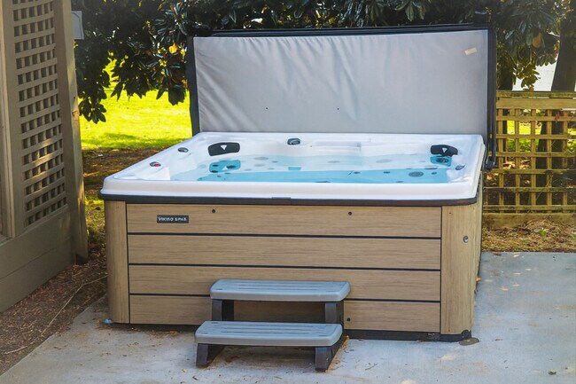 Building Photo - 11940 Springpoint Ln