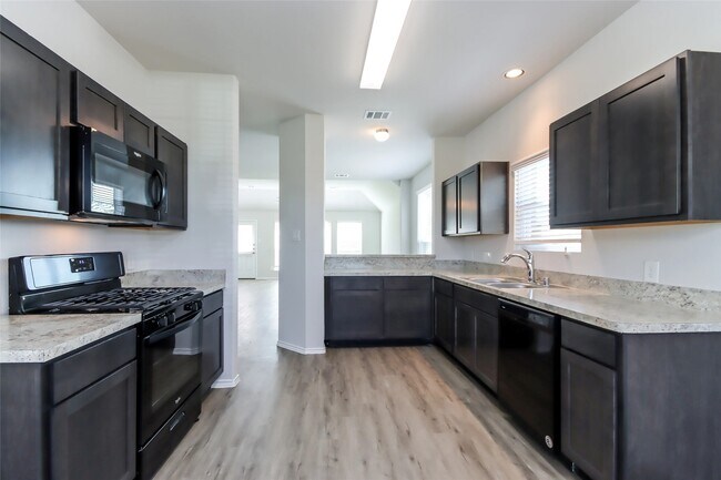 Building Photo - 21602 Lexor Dr