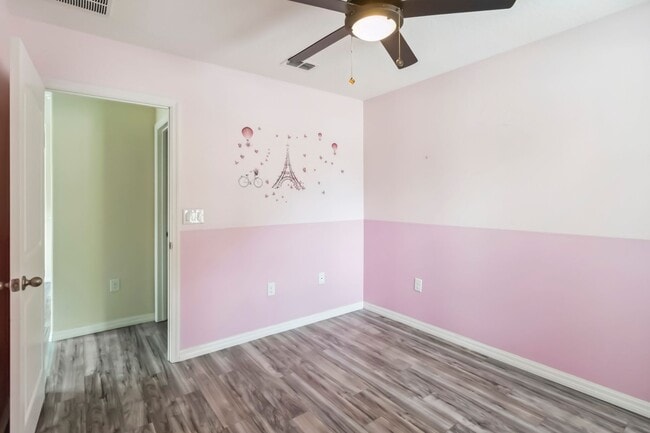 Building Photo - Beautiful 4/2.5 Townhome for Rent in Harmo...