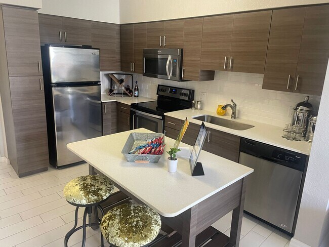 Building Photo - 7320 SW 79th St